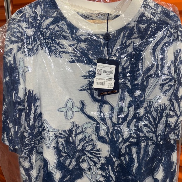 LOUIS VUITTON BLUE & WHITE AQUAGARDEN MONOGRAM T-SHIRT - Picture 2 of 5
